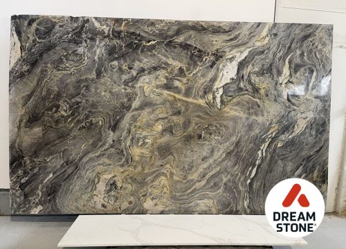 11. kwarcyt Blue Moon 330x200x2cm poler