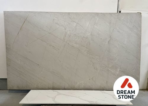 19. kwarcyt Subline 306x177x3cm satyna