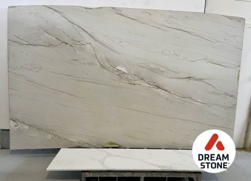 22. kwarcyt Mont Blanc 324x190x2cm satyna