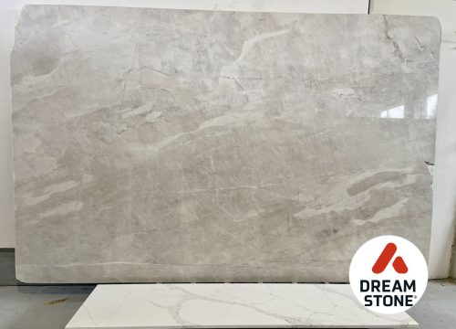 26. kwarcyt Sky White 300x200x2cm poler