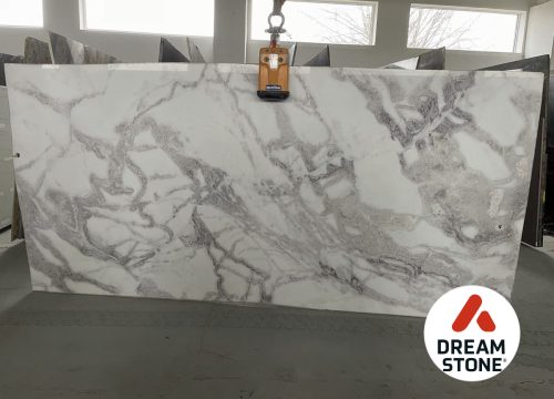 28. kwarcyt Dover White 350x164x2cm poler