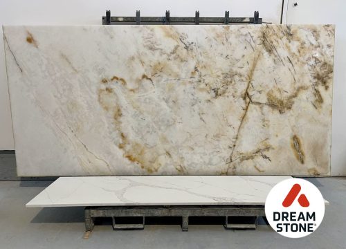 3. kwarcyt Cristallo Corallo 280x133x2cm poler