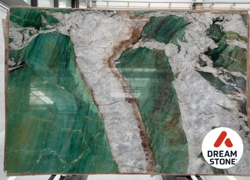 38. kwarcyty Patagonia Esmeralda 300x192x2cm poler