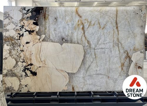 39. kwarcyty Ptagonia 335x202x2cm poler