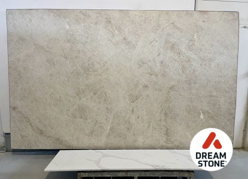 4. kwarcyt Taj Mahal 330x200x2cm satyna